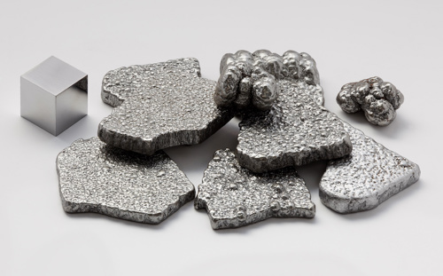 Iron ore pieces