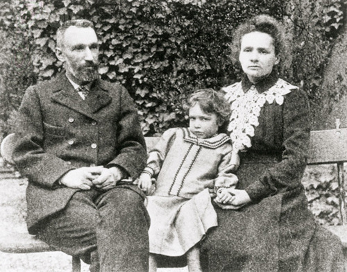 Marie Curie with her parents.