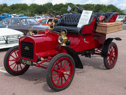 Antique car