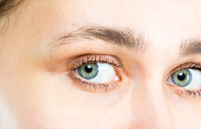 Close up on a woman's eyes.