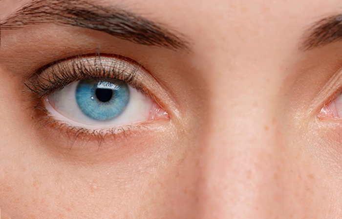 Close up on blue eyes.
